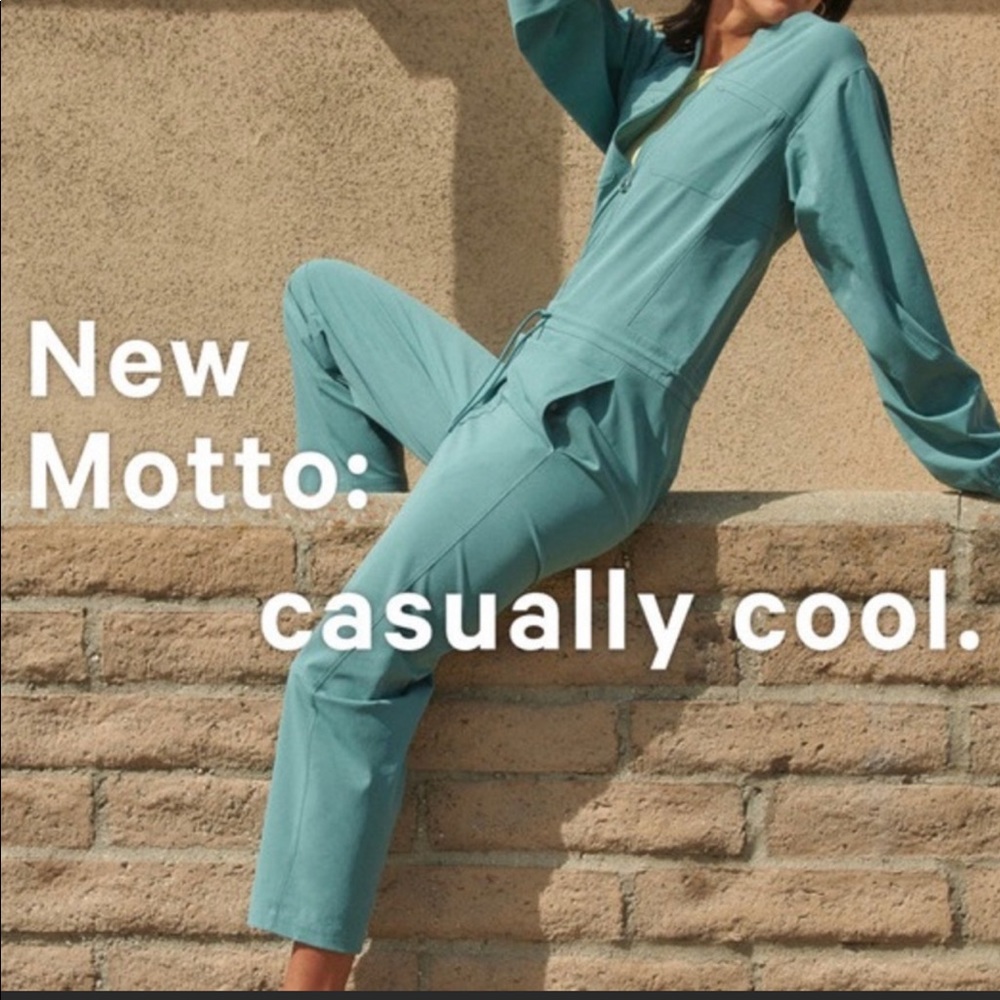 New Lululemon Ventlight zippered Jumpsuit cinched waist for a perfect fit sz 14